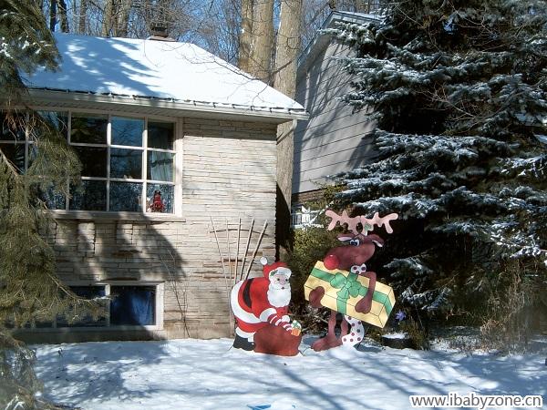 加拿大滑铁卢：门前的圣诞装饰
